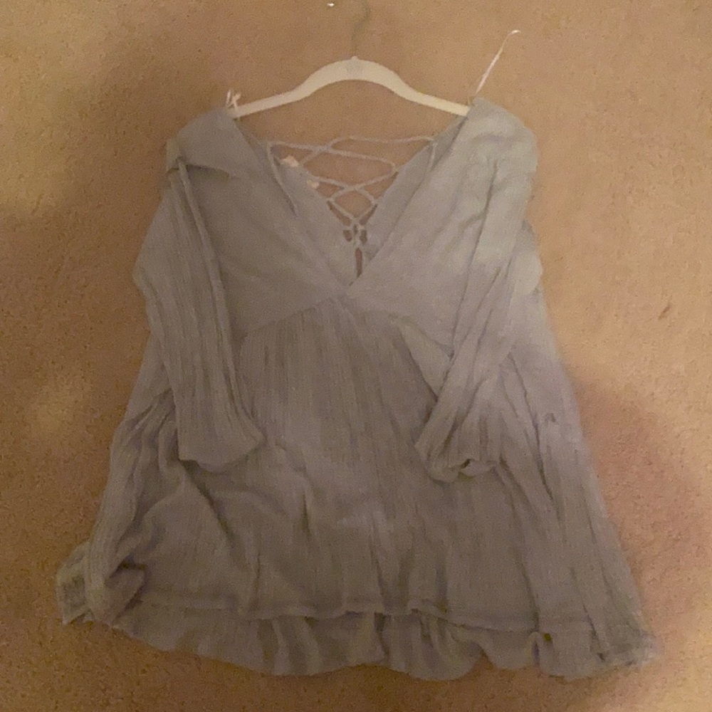 Grey lightly used sweater Large